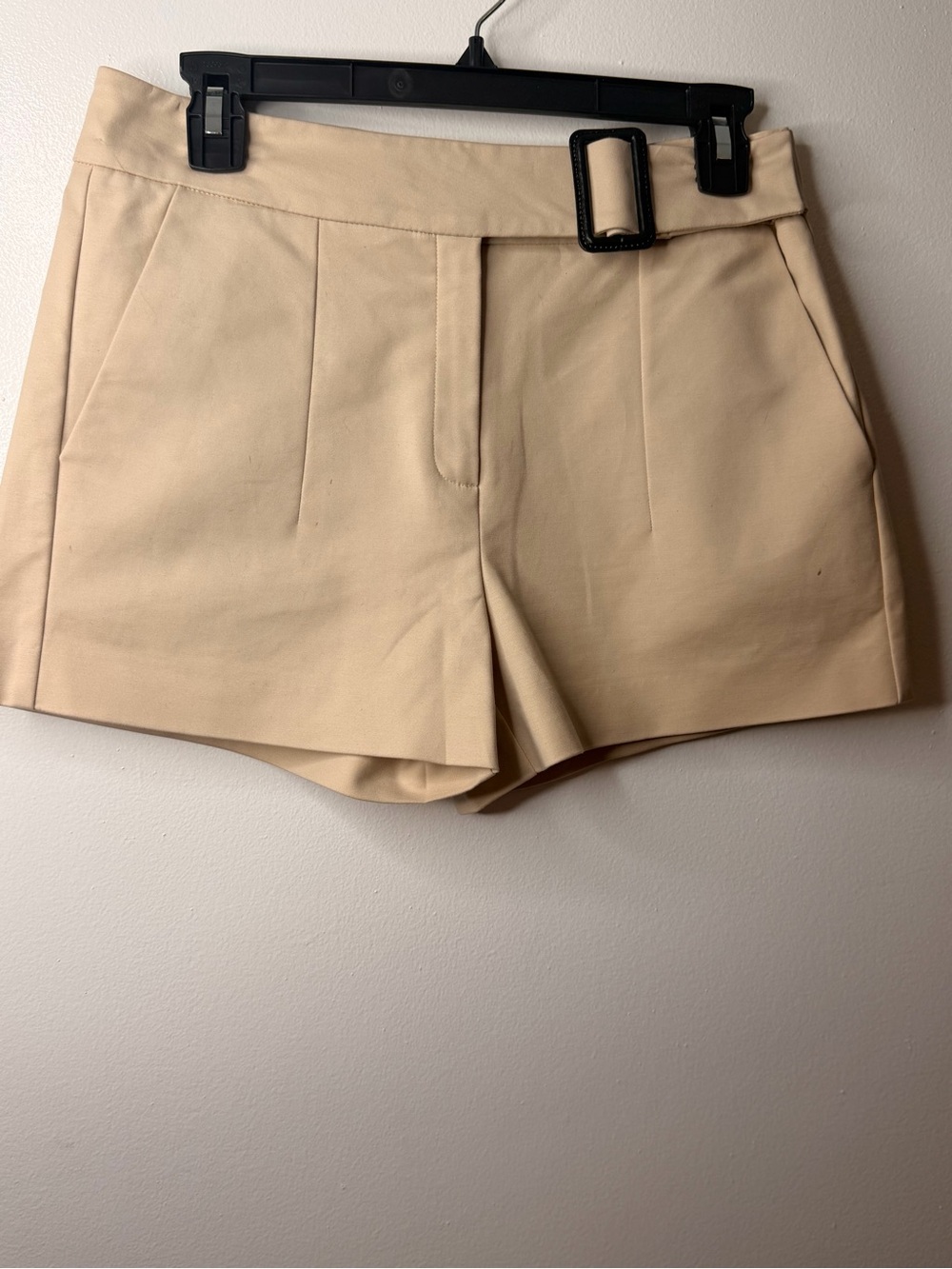 High-Waist Beige Tailored Shorts with Buckle Belt